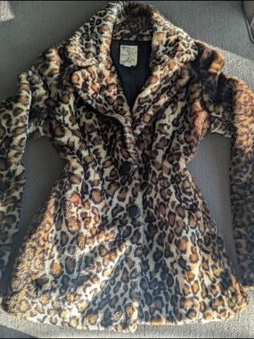 Faux Fur Leopard Print Women's Coat - Tulle Anthropologie Medium LIKE NEW